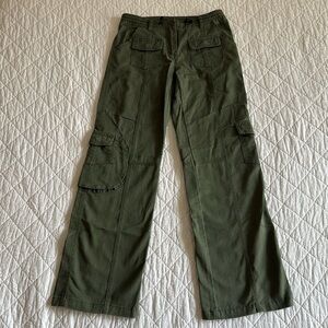 Brandy Melville Wide Leg Cargo Pants